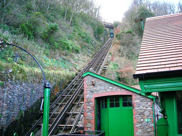 Lynmouth Cliff Railway