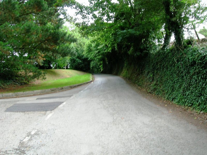 Helford traffic restriction signs